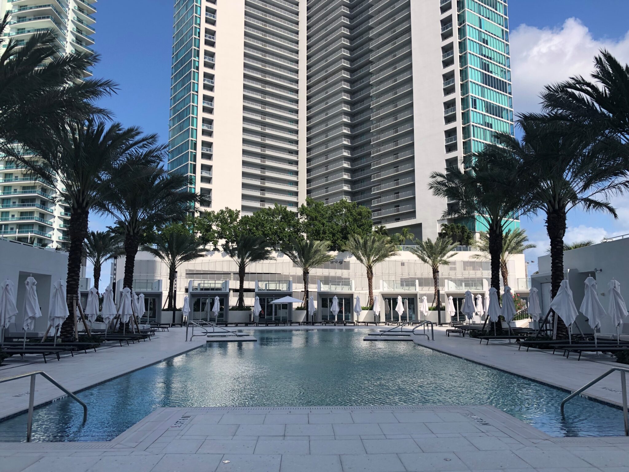 Paramount pool