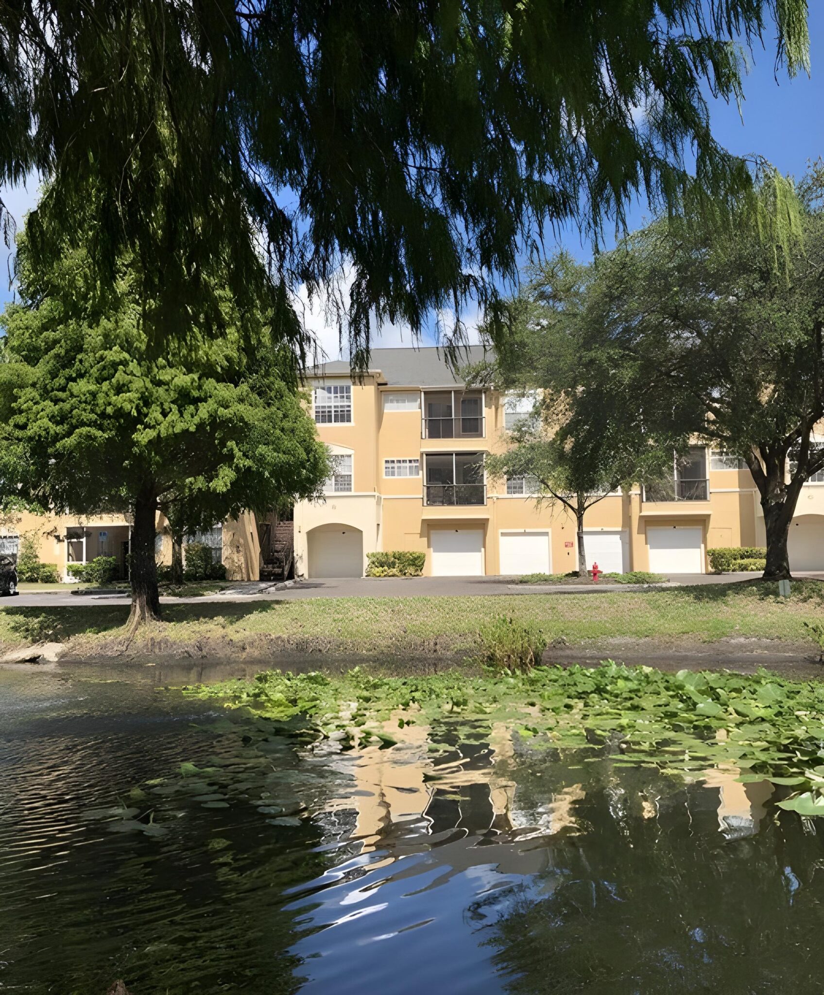 Tóra néző lakóparki lakás frekventált helyen, Tampa