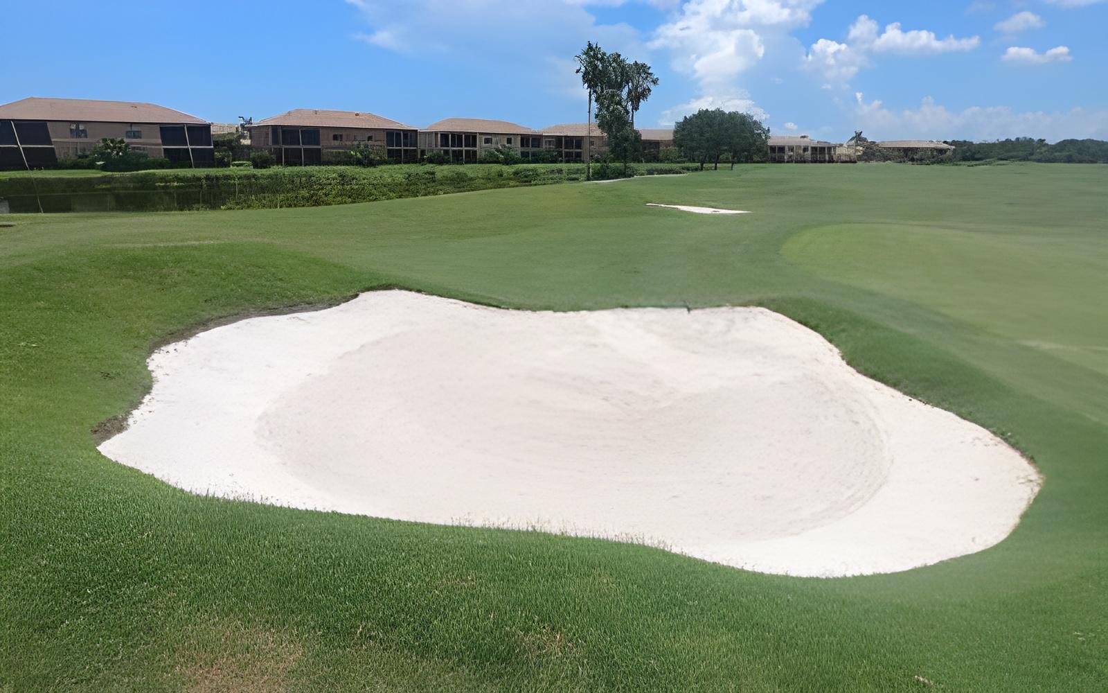 27-lyukas golfpályás, teniszpályás lakópark, Bradenton